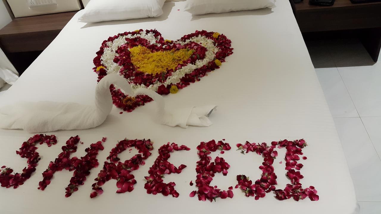 Shree Jee Intenational Hotel Nāthdwāra Kültér fotó