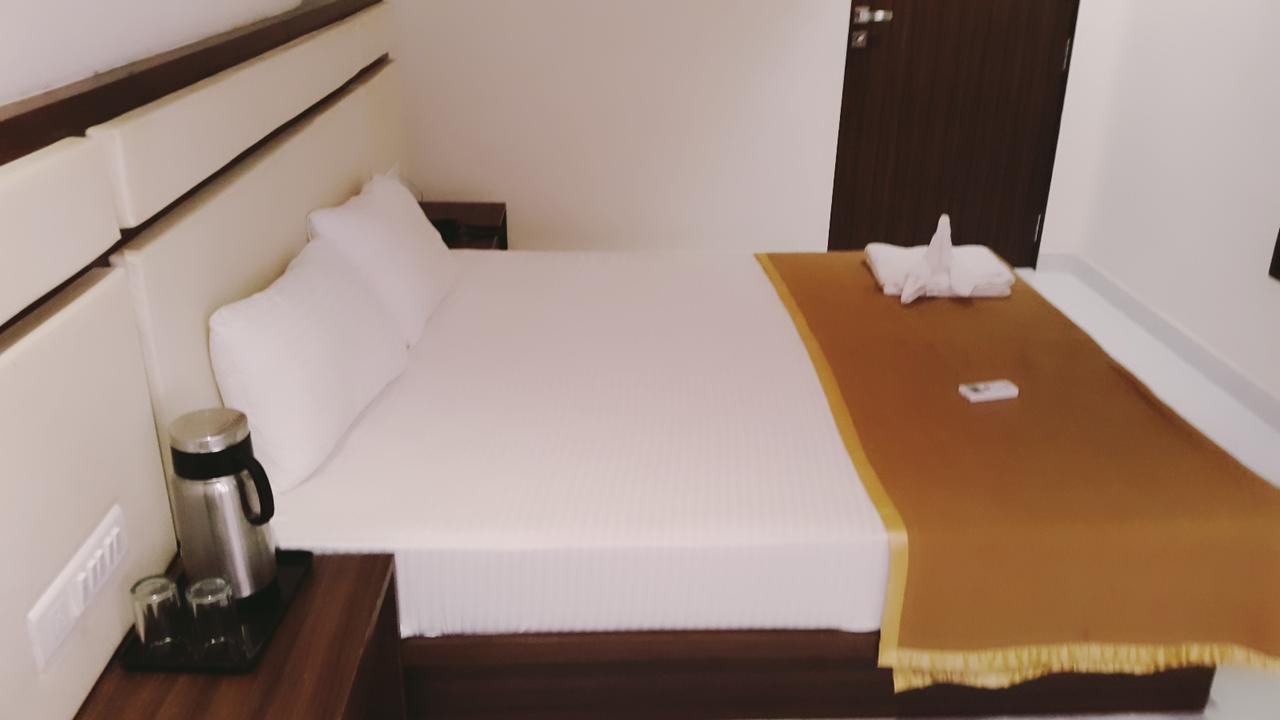 Shree Jee Intenational Hotel Nāthdwāra Kültér fotó
