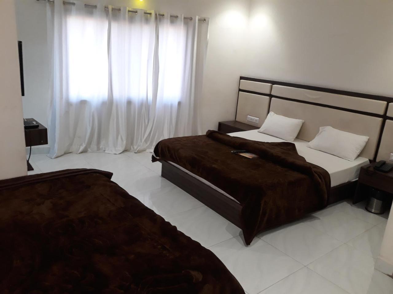 Shree Jee Intenational Hotel Nāthdwāra Kültér fotó